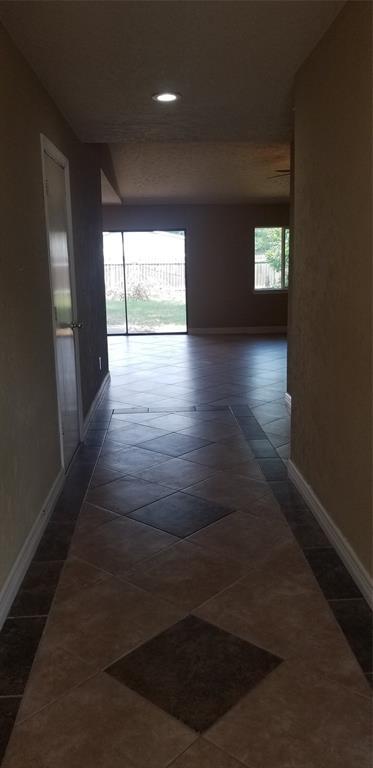 Building Photo - 18218 Navajo Trail Dr