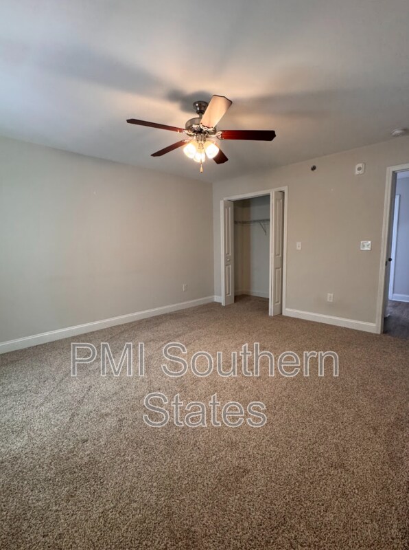 Foto del edificio - 208 Walnut Hill Dr