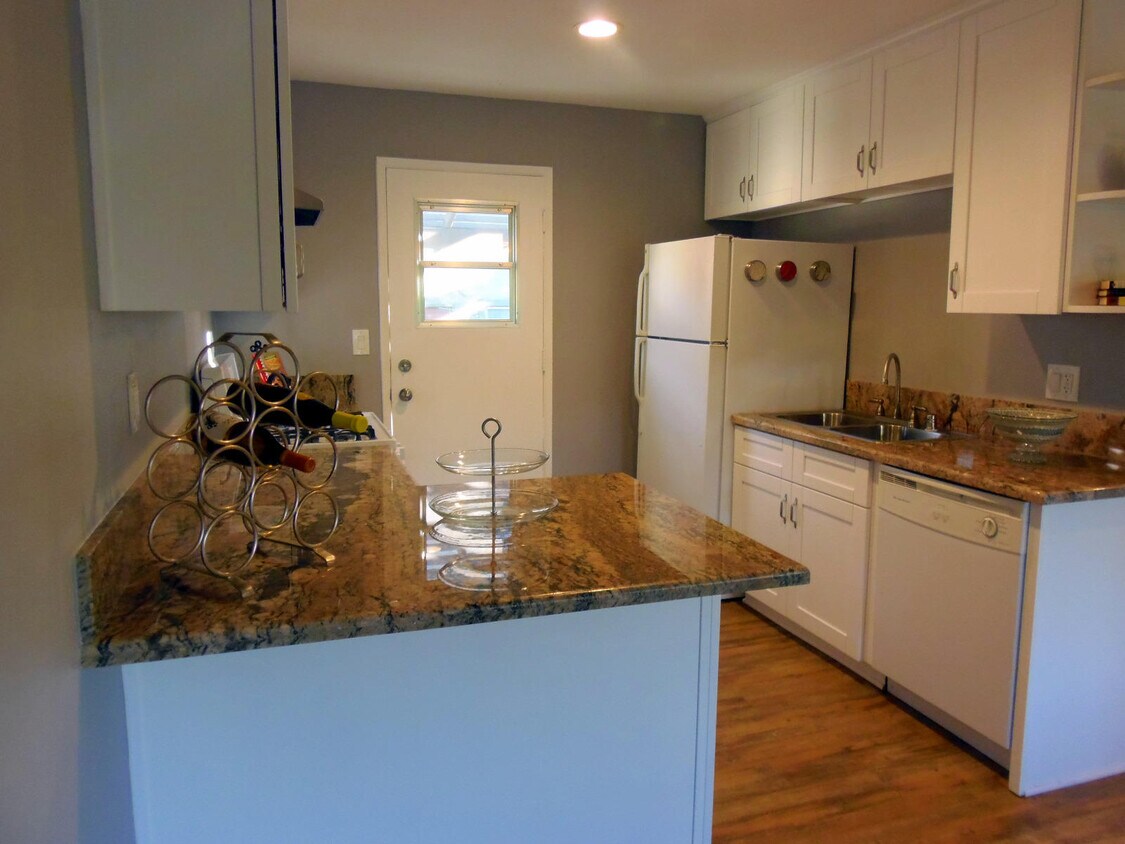 Foto principal - 188 Holly Dr