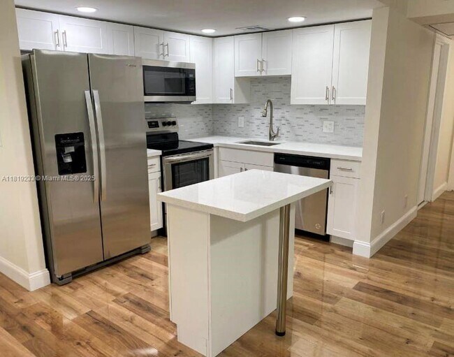 Foto del edificio - 551 SW 135th Ave