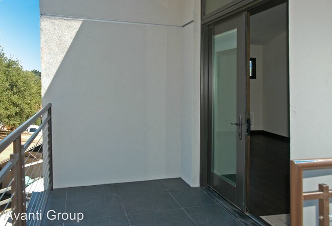 Building Photo - 1 br, 1 bath House - 1454 Tunnel Road