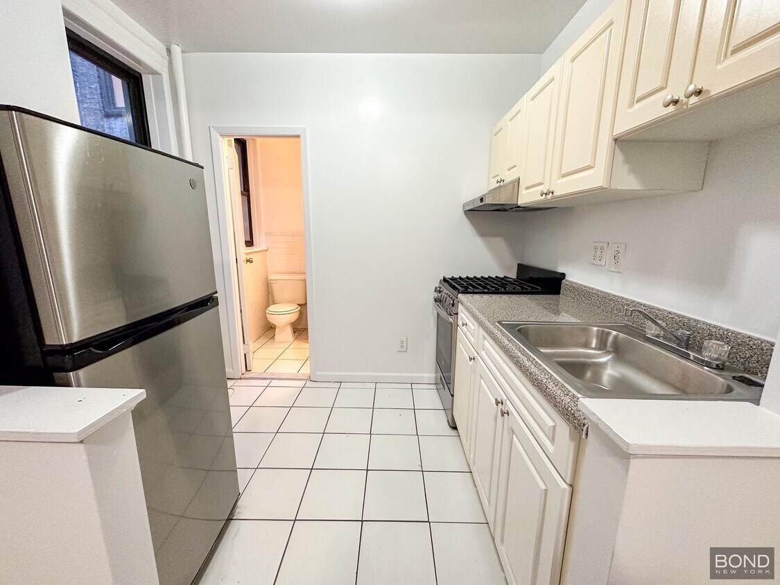 Foto principal - 1427 York Ave