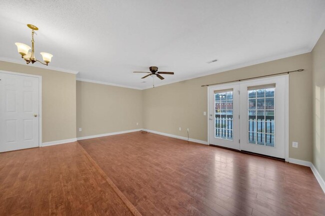 Foto del edificio - 2101 Cherokee Rd #8