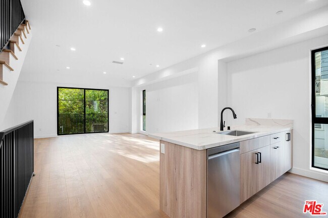 Foto del edificio - 1651 Selby Ave