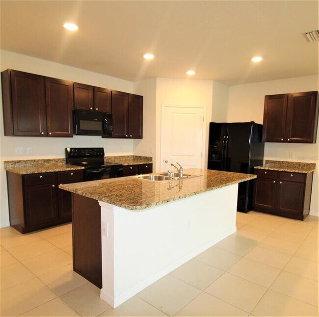 Foto del edificio - 3925 Park Willow Ave