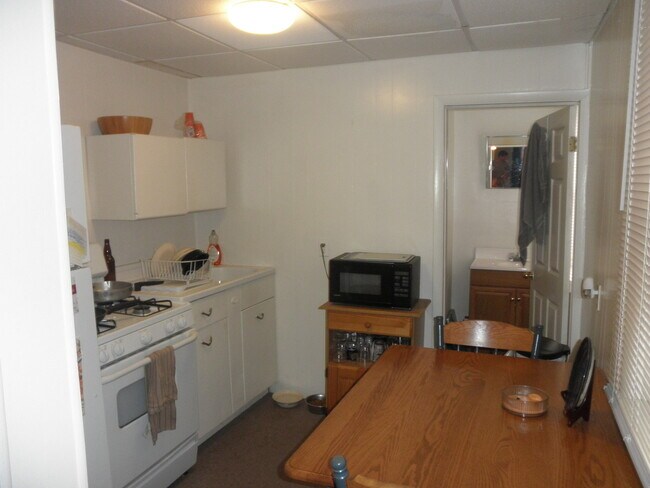 Foto del edificio - 1013 S. East Ave.