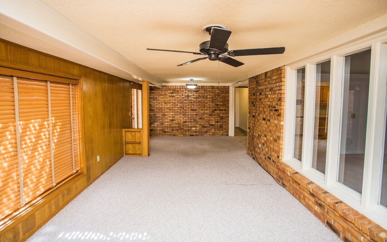 Foto del edificio - 5711 78th St