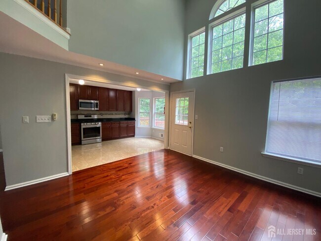 Foto del edificio - 120 Briarwood Dr
