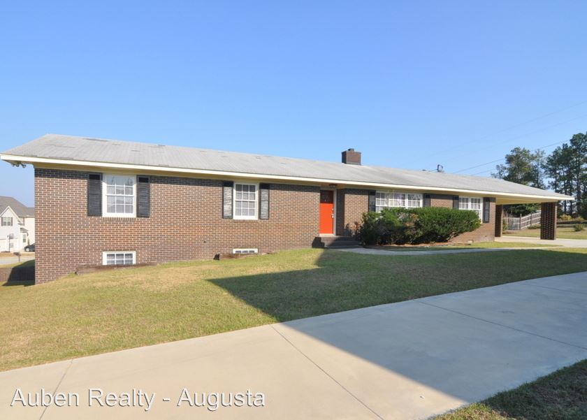 Primary Photo - 2622 Leland Dr