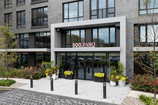 Foto del edificio - 500 Parq