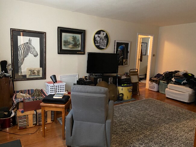 Foto del edificio - 3210 Ellwood Ave