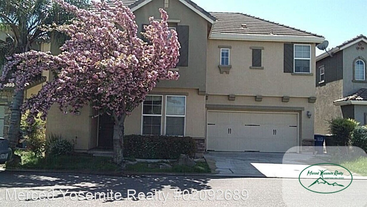 Foto principal - 4 br, 2.5 bath House - 1384 Huntington Dr