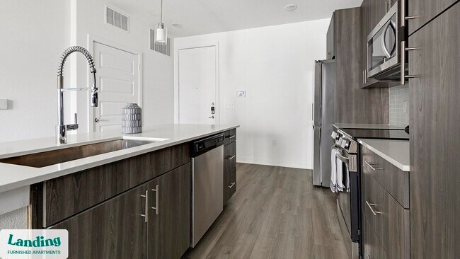 Foto del edificio - 7106 Culebra Commons