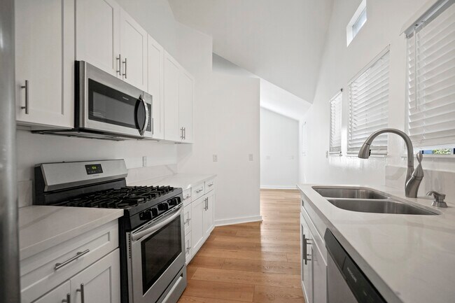 Foto del edificio - 632 Vernon Ave