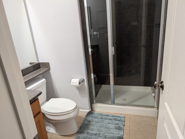 Foto del edificio - 6217 Byron Ln