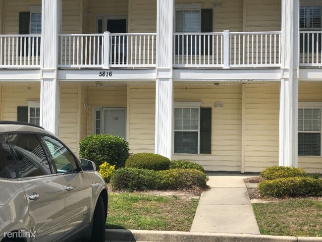 Building Photo - 5816 Longwood Dr