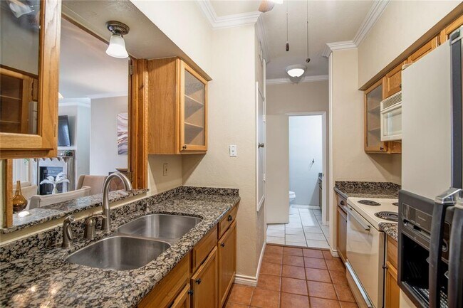 Foto del edificio - 678 Wilcrest Dr