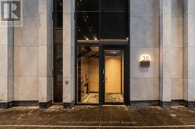 Building Photo - 35 Mercer St