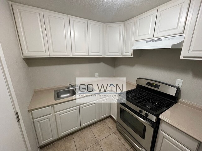 Foto del edificio - 608 N Drew St E