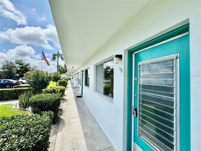 Foto del edificio - 8305 111th St N