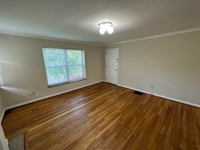 Foto del edificio - 775 Kenwick Rd