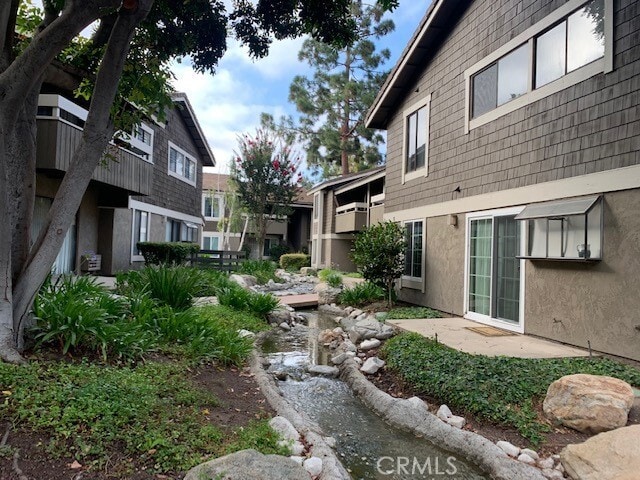 Building Photo - 118 Streamwood