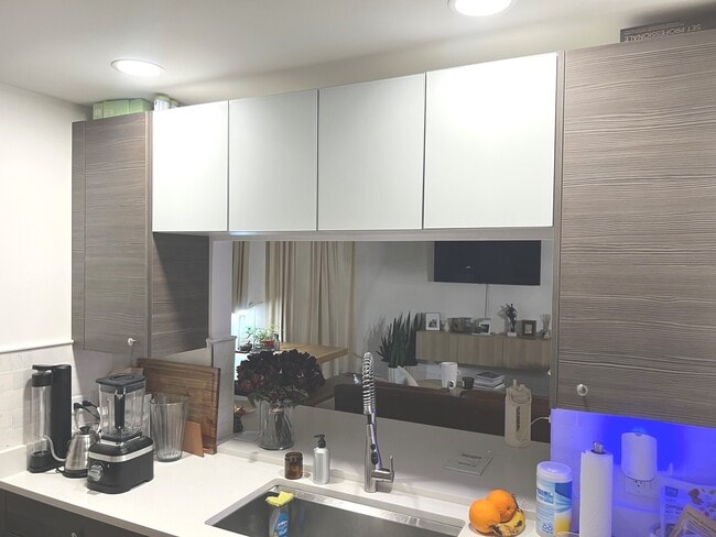 Foto del edificio - 1930 Sherman Ave