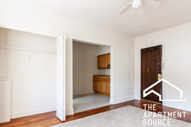 Foto del edificio - 4531 N Ashland Ave