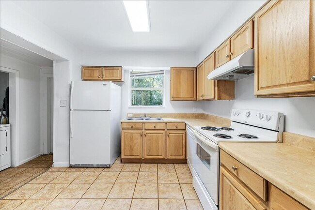 Foto del edificio - 205 Juniper Dr