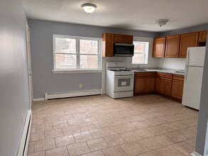 Building Photo - 29 Annawan St