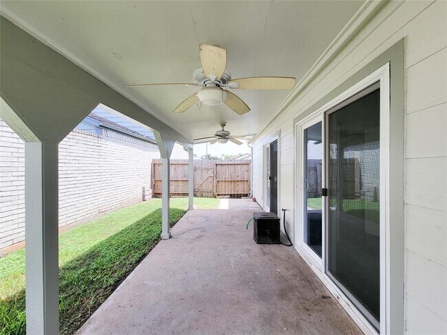 Building Photo - 13838 Walnut Hollow Ln
