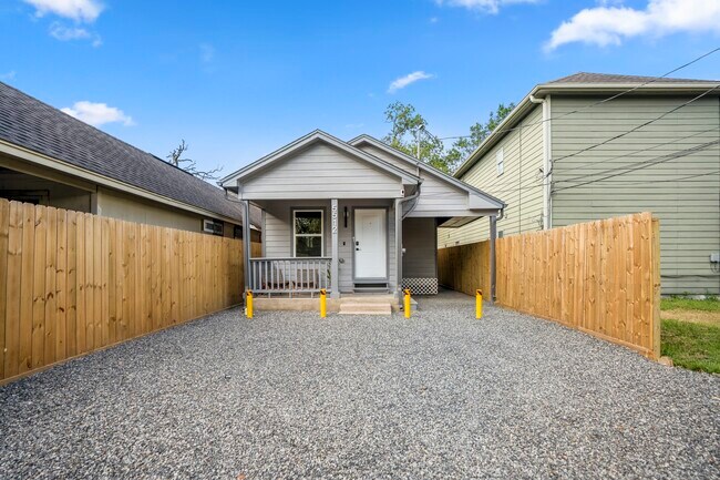 Foto del edificio - 5512 Texas St