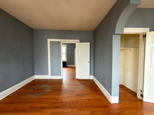 Foto del edificio - 225 Lembeck Ave