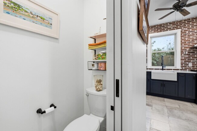 Foto del edificio - 502 D St NE