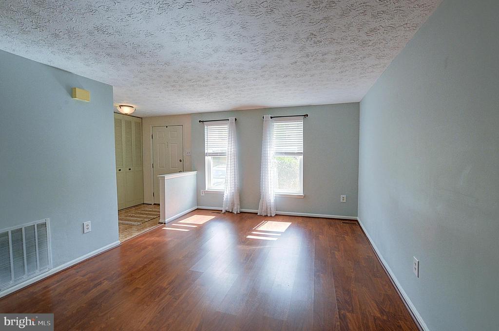 Foto principal - 7622 Mandan Rd