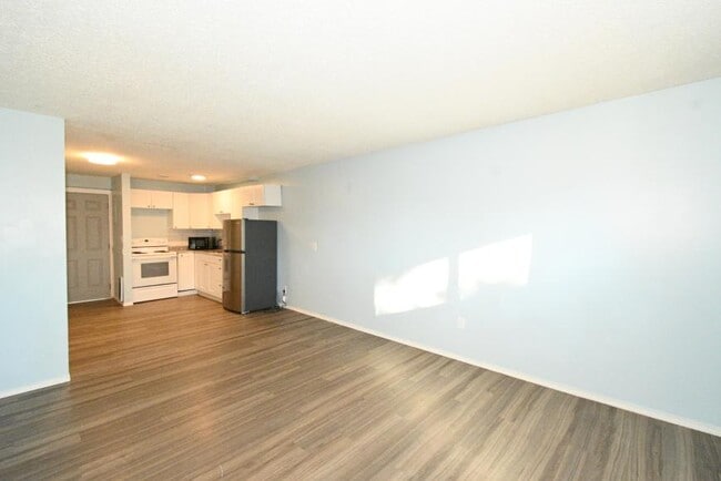 Building Photo - 1 bedroom in Prince George BC V2M 4N1