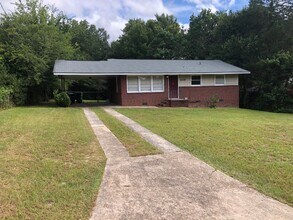 Building Photo - 4049 Norwood Dr