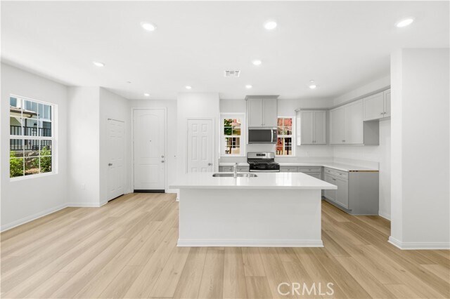 Building Photo - 4201 E Carmel Privado
