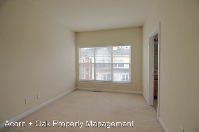 Building Photo - 3 br, 3.5 bath House - 2817 Ulster Alley
