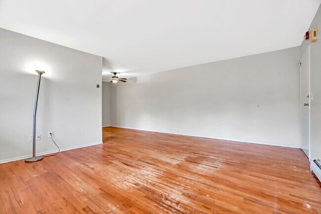 Foto del edificio - 55 Gill Ln