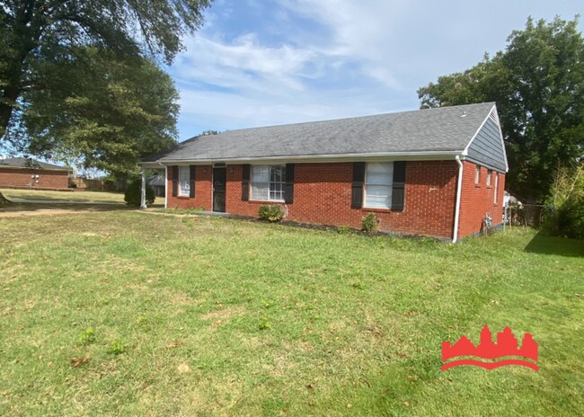 Building Photo - 3486 Hillridge St