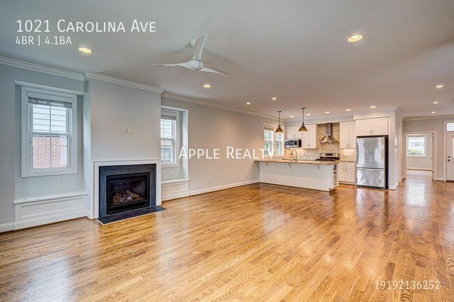 Building Photo - 1021 Carolina Ave