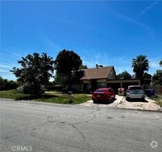 Building Photo - 1744 Capri Ave