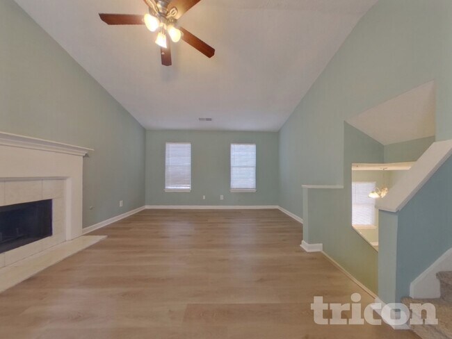 Foto del edificio - 303 Mephisto Cir