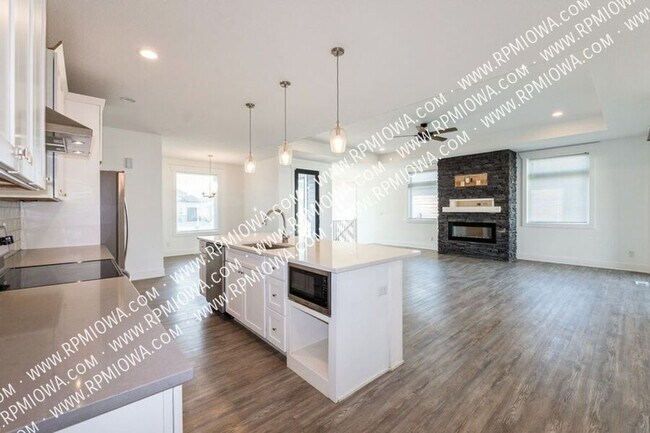 Foto del edificio - 1408 NW Spruce Dr