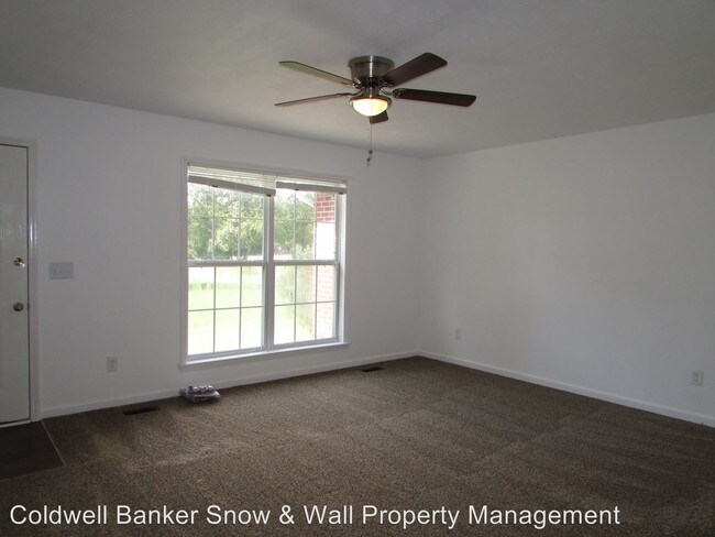 Building Photo - 3430 Meadow Ct