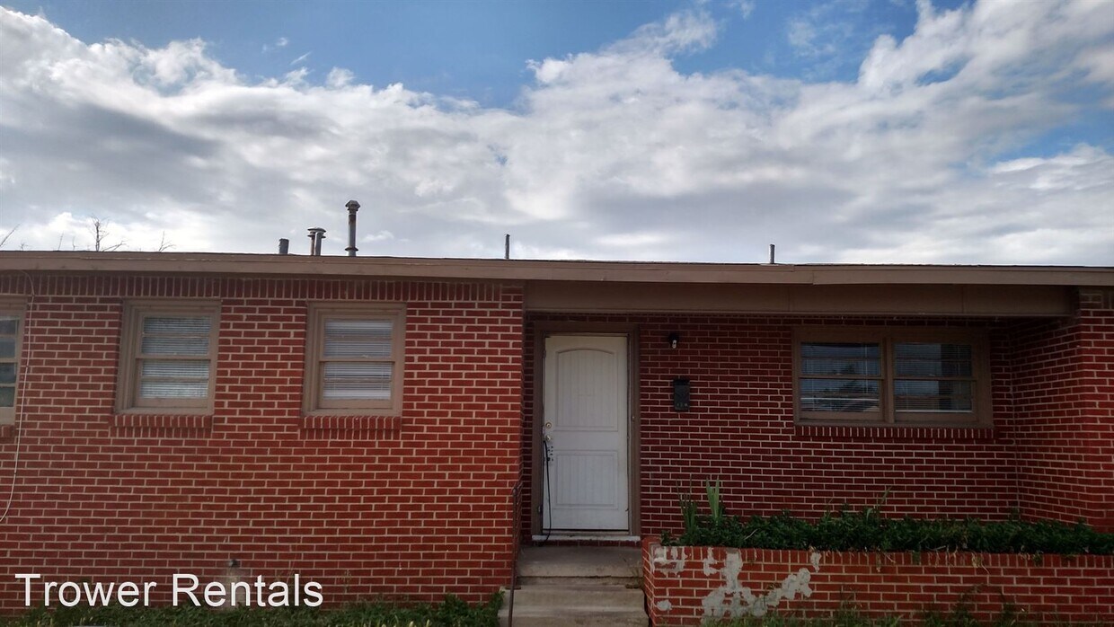 Foto principal - 3 br, 2 bath House - 2004 Beverly