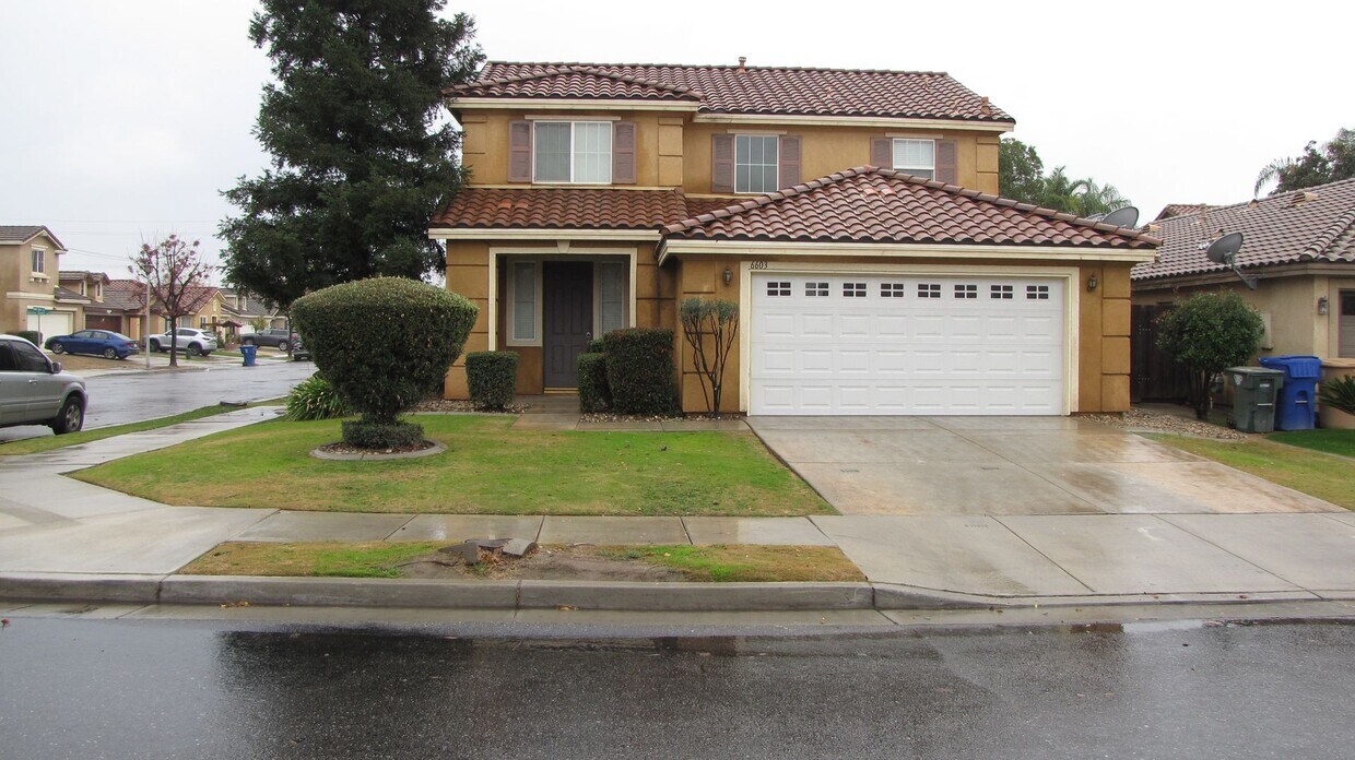 Primary Photo - Silver Creek Home
