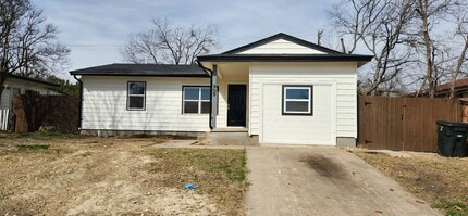 Building Photo - 909 Houston St