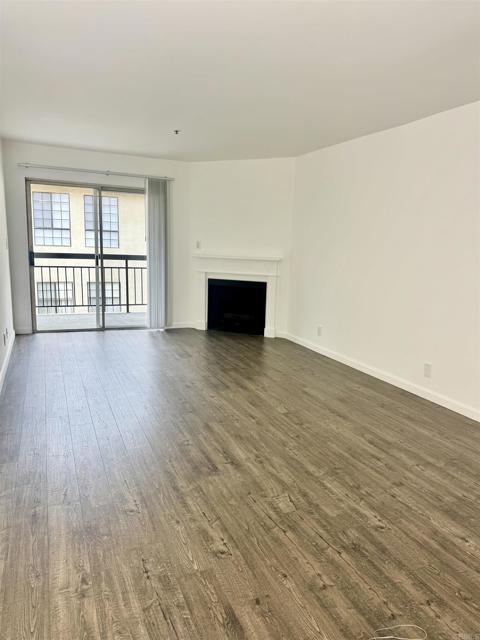 Building Photo - 8722 Burton Way